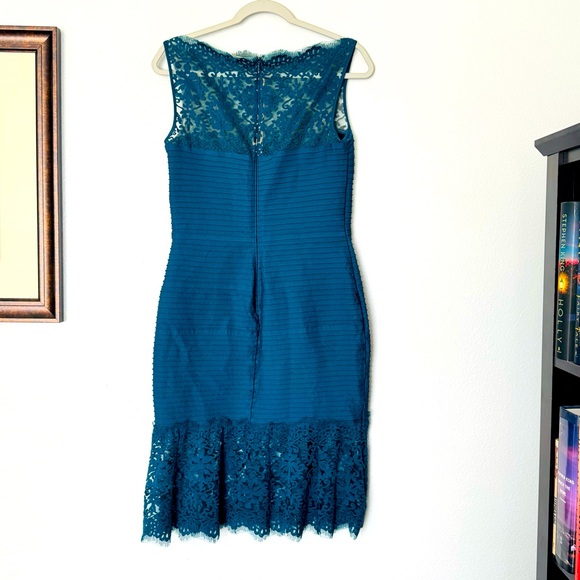 Tadashi Shoji Lace Teal Blue Bandage Dress Size Large - Picture 4 of 9